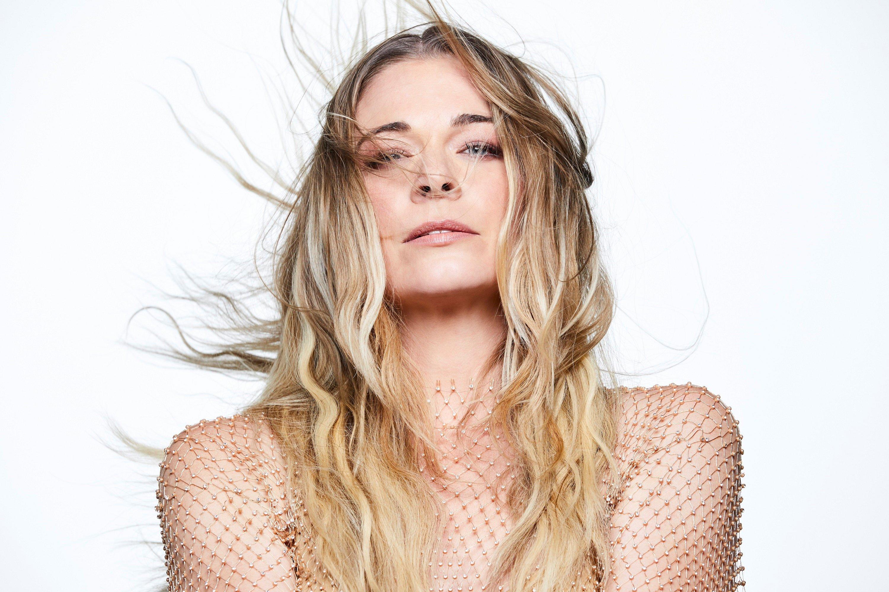 LeAnn Rimes On New Album 'God's Work,' Major-Label Debut 'Blue